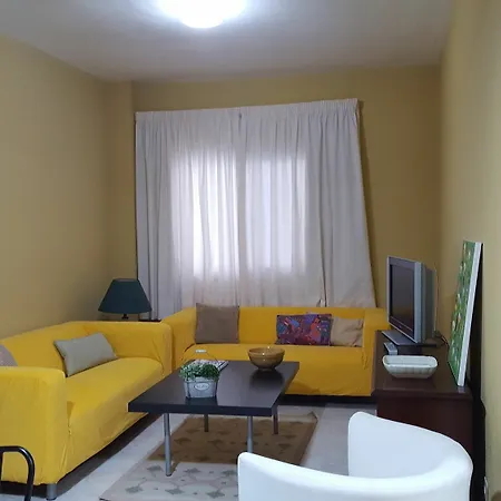 Leon Y Castillo. Laspal05 Apartment